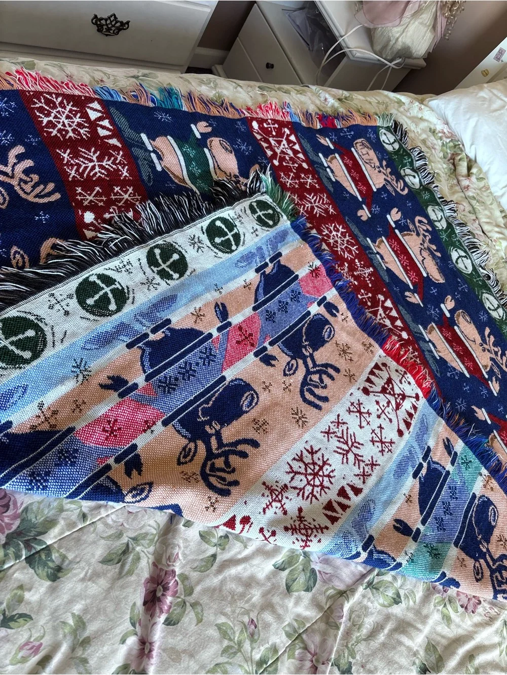 Holiday Reindeer Throw Blanket - Blue 52x48 Lightweight Christmas